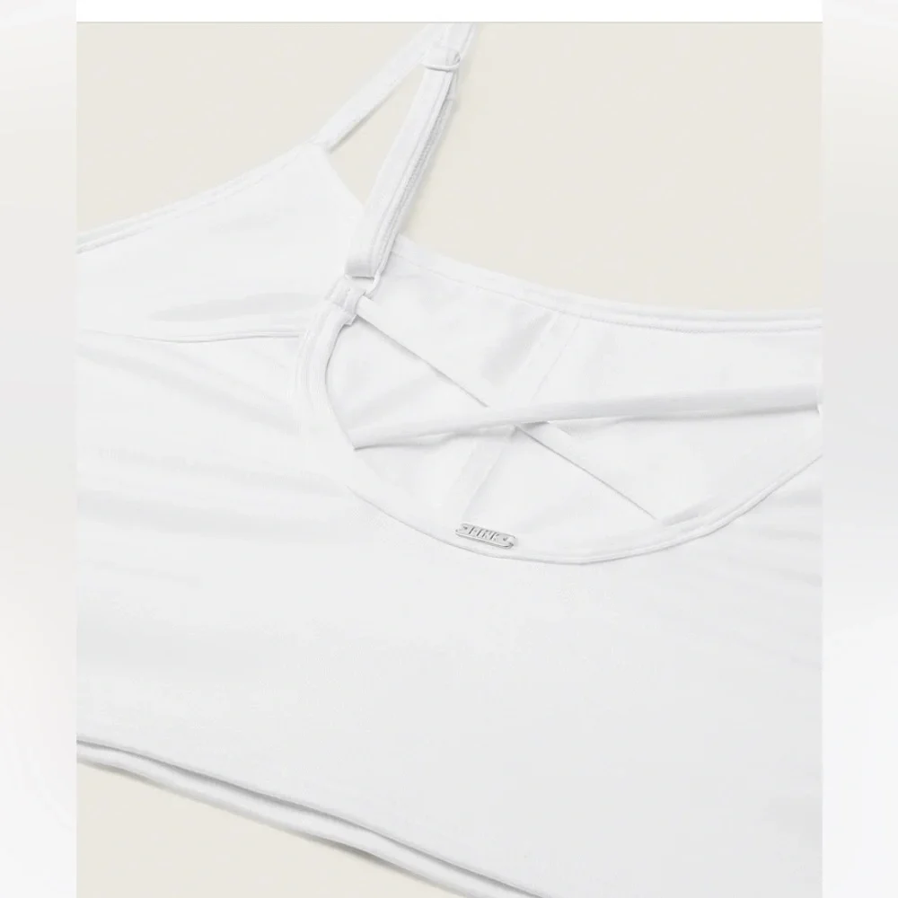 PINK Ultimate Lightly Lined Sports Crop - Picture 5 of 7